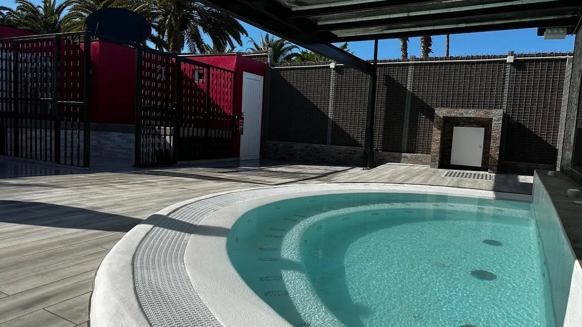 Paradise Resort - Fkk Swinger & Nudist Couples Only Maspalomas  Spain